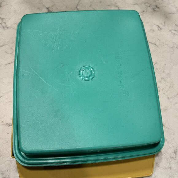 1980’s Tupperware Deviled Egg Tray Keeper Carrier Teal & Yello USA Vintage 4 Pc. - Picture 7 of 10